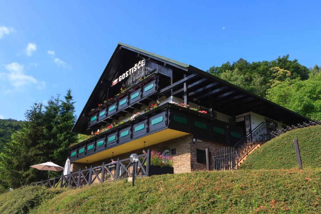 Pod Orehi Guest House Loče pri Poljčanah Eksteriør billede