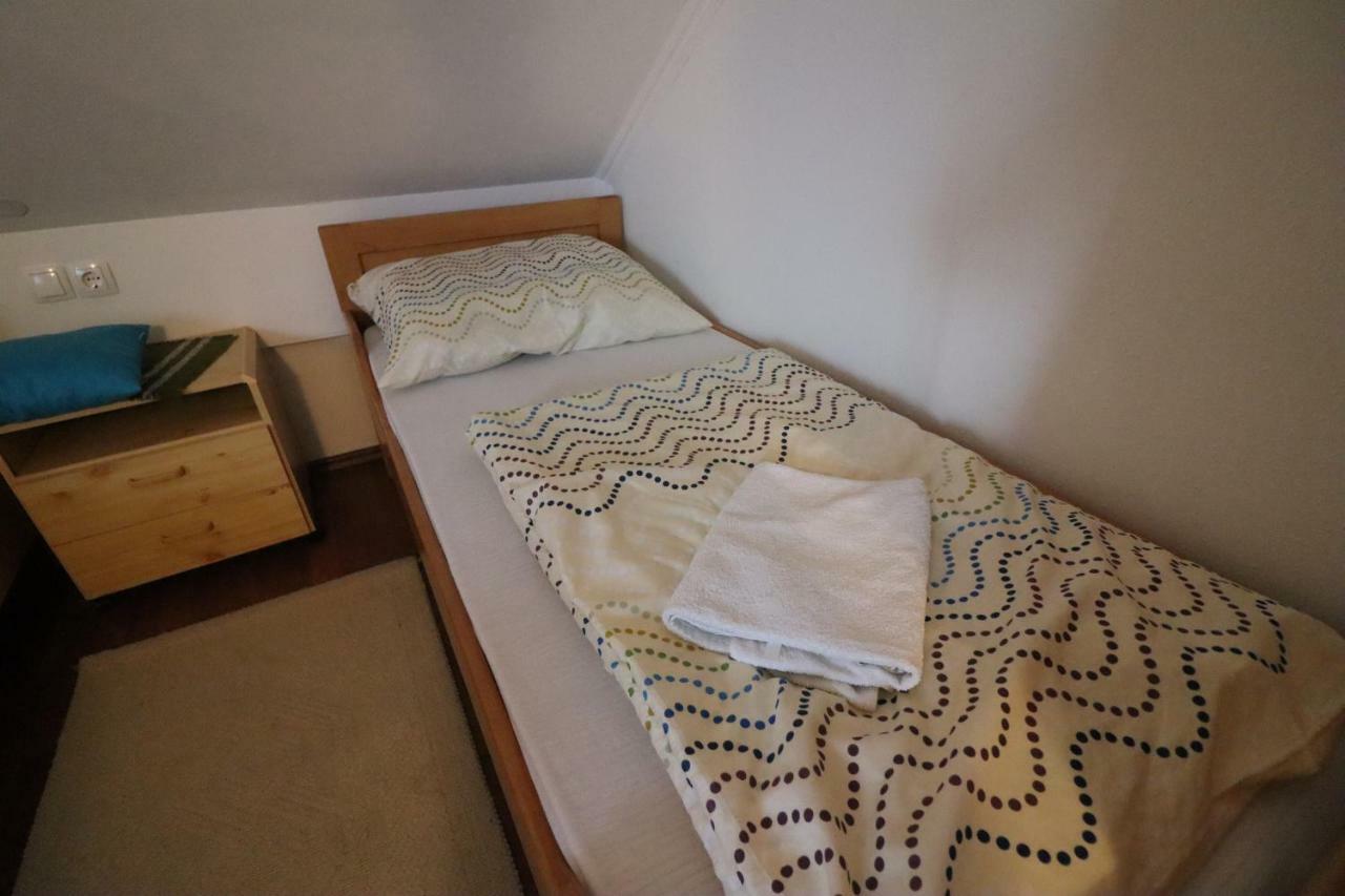 Pod Orehi Guest House Loče pri Poljčanah Eksteriør billede