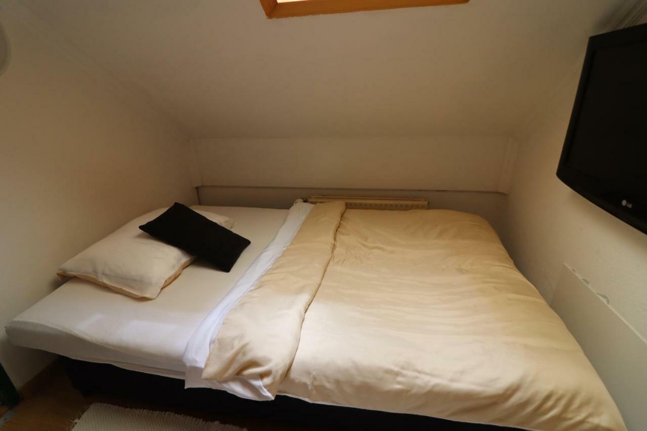 Pod Orehi Guest House Loče pri Poljčanah Eksteriør billede